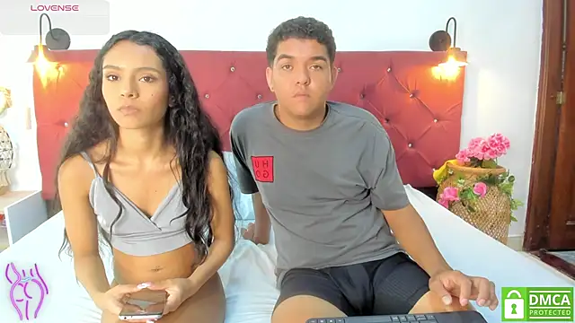  bonnyandclyde online show from January 19, 1:18 pm