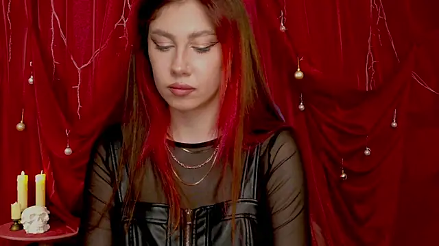 AdaLune online show from January 13, 2:21 pm