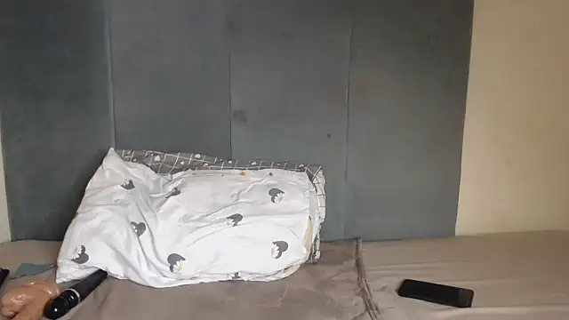 Chocolatebae86 online show from March 13, 7:15 pm