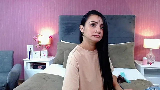 ArianaRosee  online show from February 28, 3:00 pm