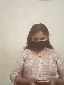 Pooja bhabhi00 online show from January 6, 6:06 am