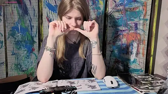 Adell Love online show from June 5, 3:51 pm