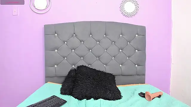 samanthaa 00 online show from January 14, 3:17 pm