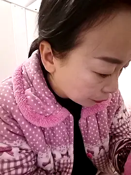 mimi2052 online show from December 18, 2:05 am