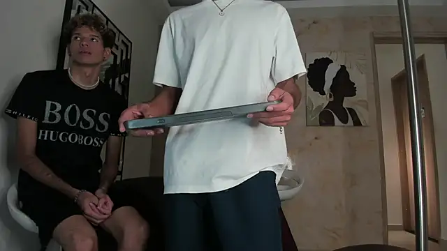 COUPLES BOYS online show from June 2, 7:26 pm