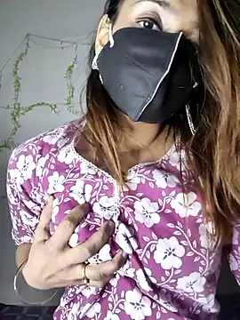 HONEY BEBS online show from January 7, 6:22 pm