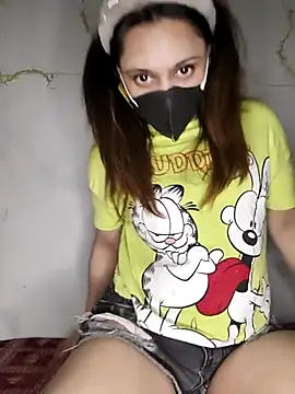 HONEY BEBS online show from February 13, 6:42 pm