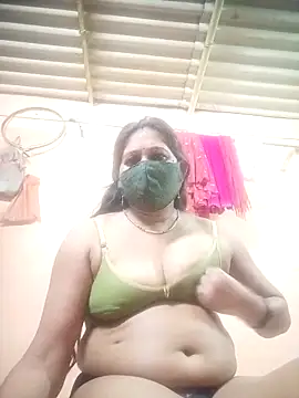 SassyDiy online show from February 25, 2:04 pm