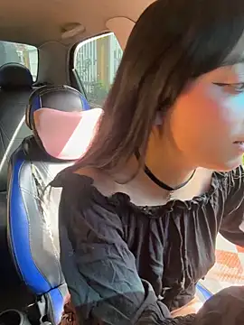 Mia fiire online show from December 16, 7:09 pm