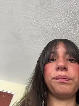 Mia fiire online show from February 4, 7:17 pm