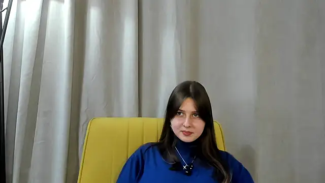 SophiaHalligan online show from November 30, 1:15 pm