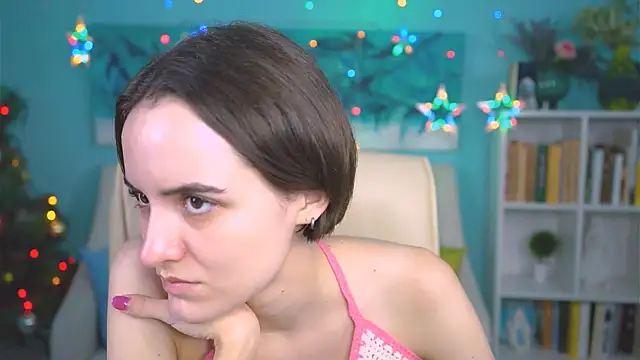 KateWillows online show from December 22, 4:15 am