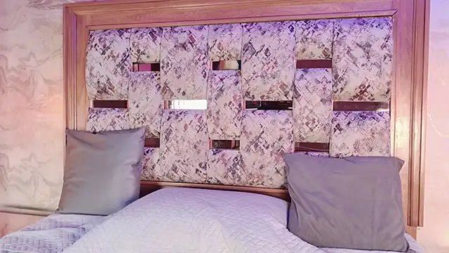 emily dempsey online show from January 16, 7:10 pm