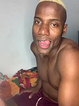 Cloeejohnson online show from January 9, 7:13 am