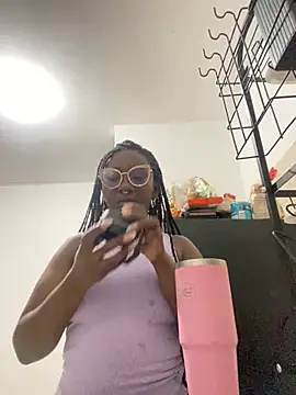 ZahhyGrey online show from April 19, 11:29 pm