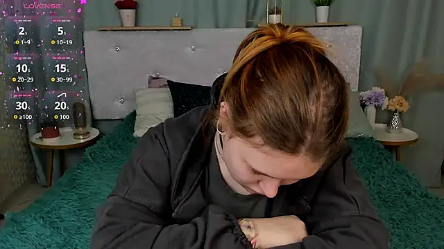 MilanaXHoney online show from February 23, 1:17 am