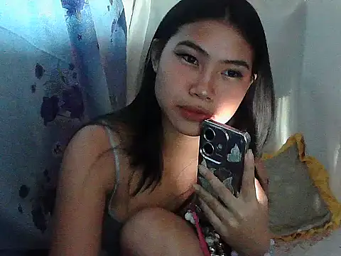 Allysonxx05 online show from February 1, 6:45 am