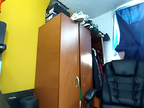 Gwen Sweet online show from January 6, 9:18 pm