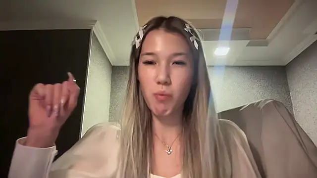 lilXdomii online show from January 16, 10:06 pm