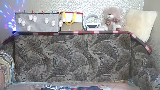 EriikaTwinz online show from August 9, 6:18 am
