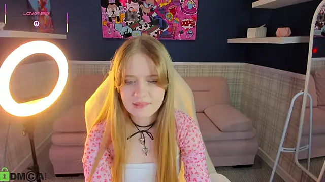 Victori Fox online show from April 18, 11:48 pm