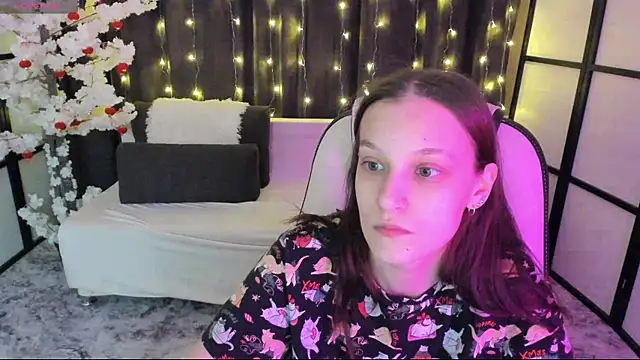 KrisDoeil online show from December 22, 2:47 am