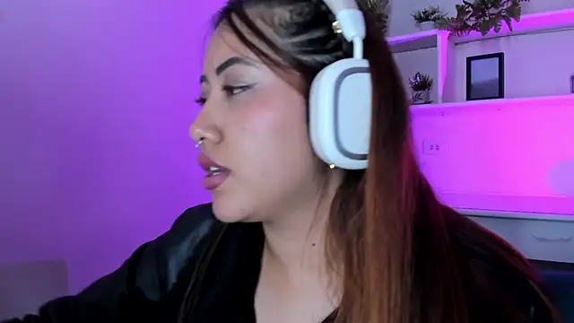 Saelivrae online show from April 17, 11:40 pm