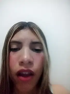 Sweetprouble 17 online show from December 13, 10:16 pm