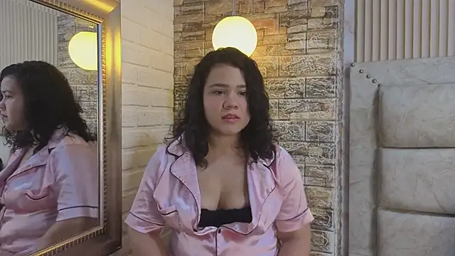 ValeryMorales online show from March 24, 8:36 pm