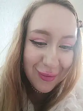 ElonaFox online show from December 5, 5:58 pm