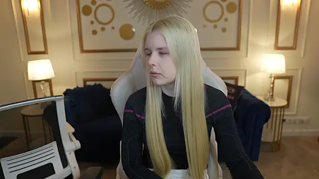 Dana baby online show from February 3, 7:18 pm