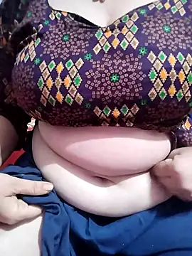 hottyrose69 online show from April 20, 3:26 pm