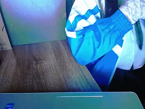 maian love online show from March 26, 7:04 pm