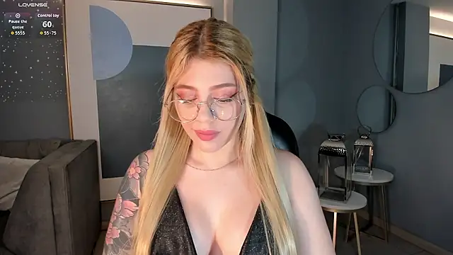 MadisonKane online show from March 7, 11:28 am