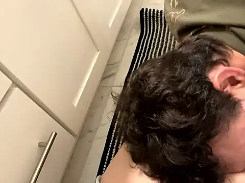 XxxCertified Freak69xxx online show from December 17, 11:42 pm