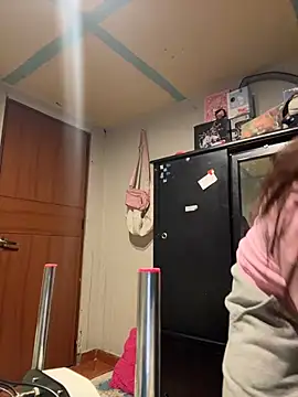 Alix Rousses21 online show from April 11, 12:06 am