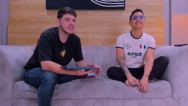 big  friends online show from January 10, 2:11 pm