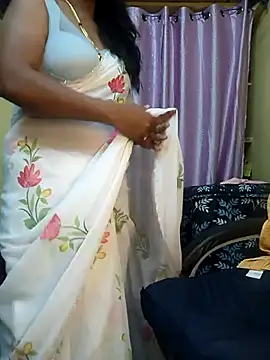 Preeti345 online show from March 28, 3:44 pm