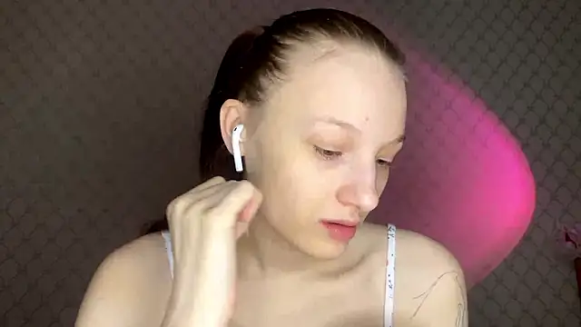 Cleonoth2o online show from February 1, 6:50 pm