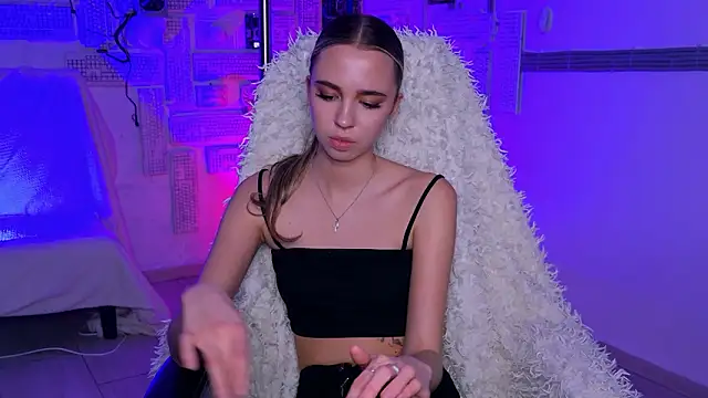 KimPorins online show from February 16, 11:43 am