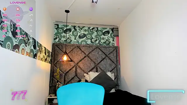 Kiara Fox   online show from June 3, 2:33 pm