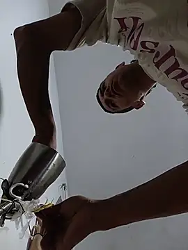 valenpaisita2123 online show from March 23, 3:12 am