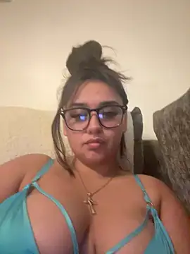 Wild Busty Niyah XX online show from March 10, 10:03 pm