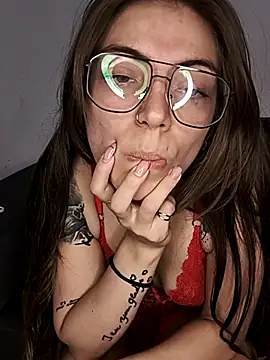 Ceciihot online show from February 24, 3:21 pm