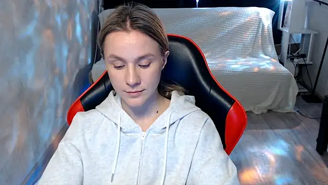 MiaBun1 online show from March 16, 5:44 am