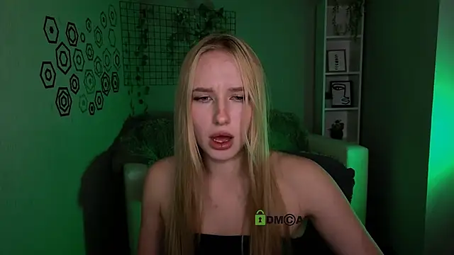 effysosweet online show from January 15, 8:37 pm