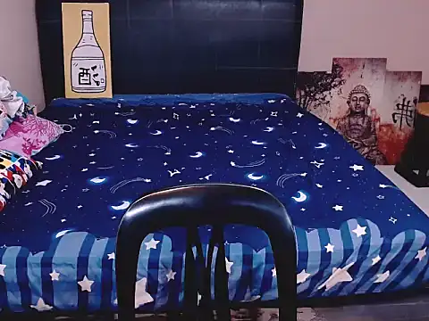 Pussy overload online show from April 19, 6:10 pm