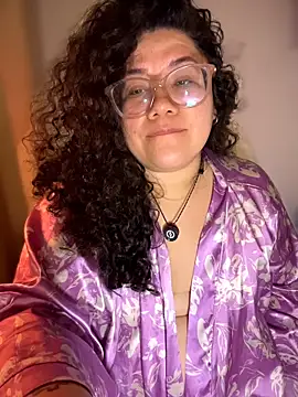 VanesssaMilf  online show from March 13, 2:13 am