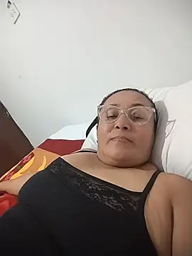 Nini Love  online show from February 4, 2:36 am