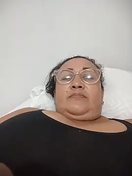 Nini Love  online show from February 5, 5:54 am